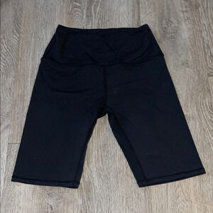 Varley Black High-Waisted Biker Shorts size small workout bike shorts 9” inseam